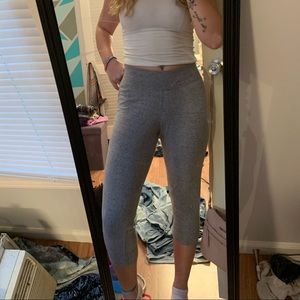 Small Under Armour Capri Sweats